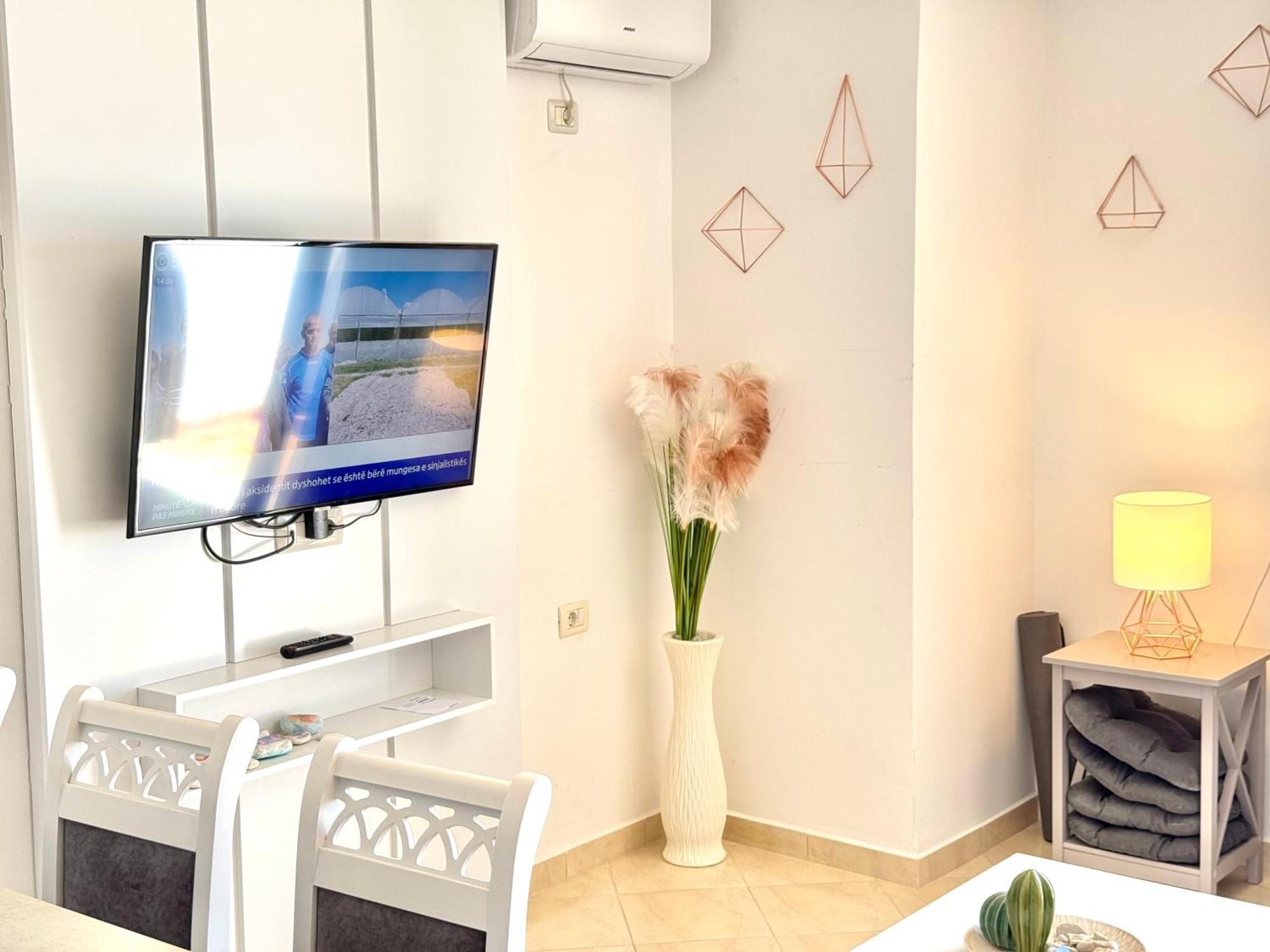 Sun & Sea Apartment Saranda Εξωτερικό φωτογραφία