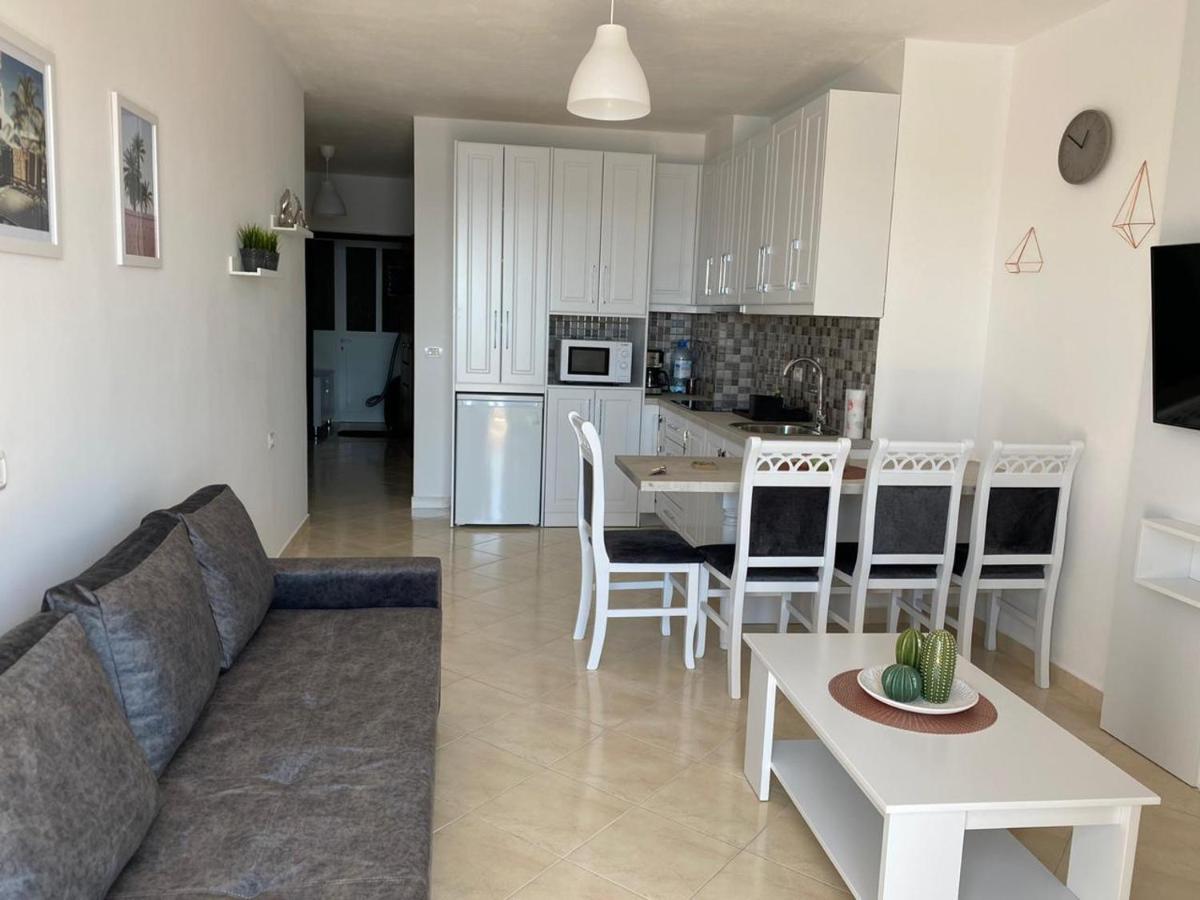 Sun & Sea Apartment Saranda Εξωτερικό φωτογραφία